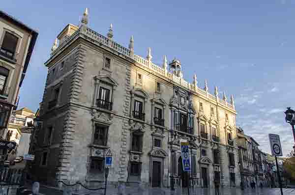 Granada 166 - Casa de los Pisa - museo de San Juan de Dios.jpg